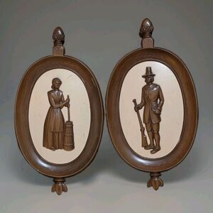 Vintage Syroco Colonial Couple Wall Plaques 4777 A B USA Set of 2